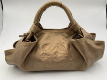 画像をギャラリービューアに読み込む, LOEWE ロエベ ナッパアイレ ハンドバッグ ゴールド